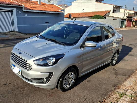 FORD KA 1.5 TI-VCT FLEX SE SEDAN MANUAL